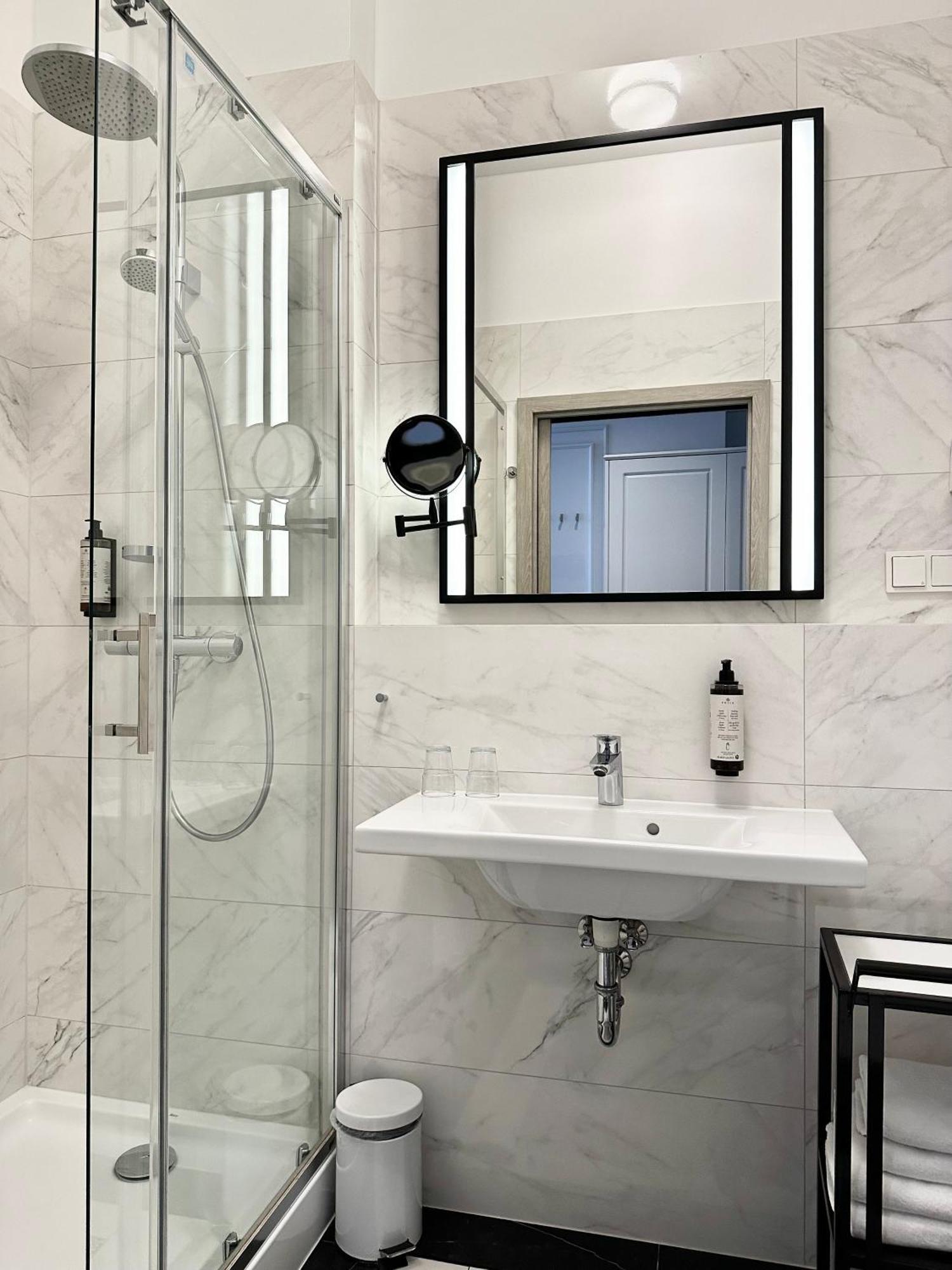 Amber Design Residence Krakow Bagian luar foto
