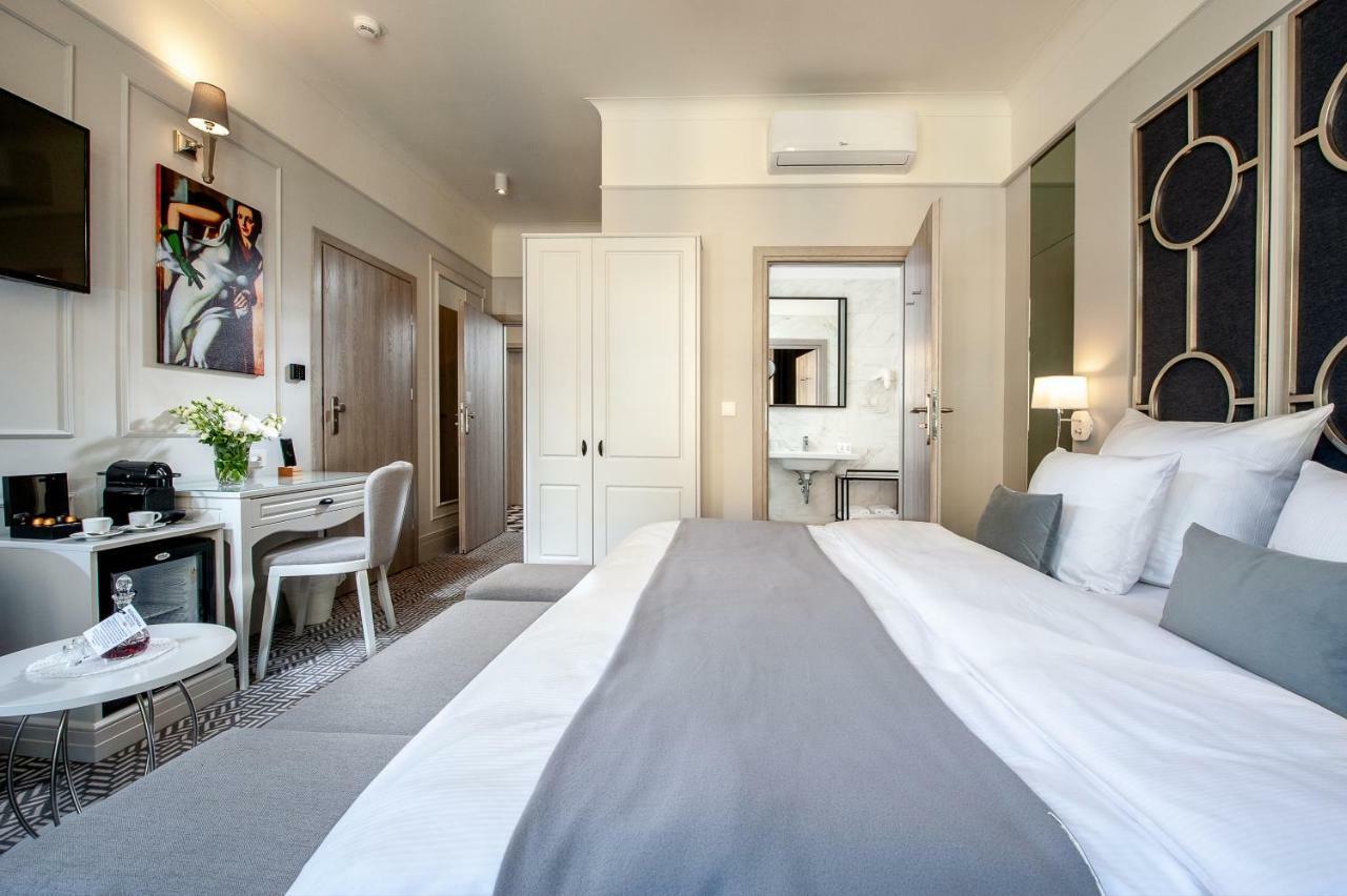 Amber Design Residence Krakow Bagian luar foto