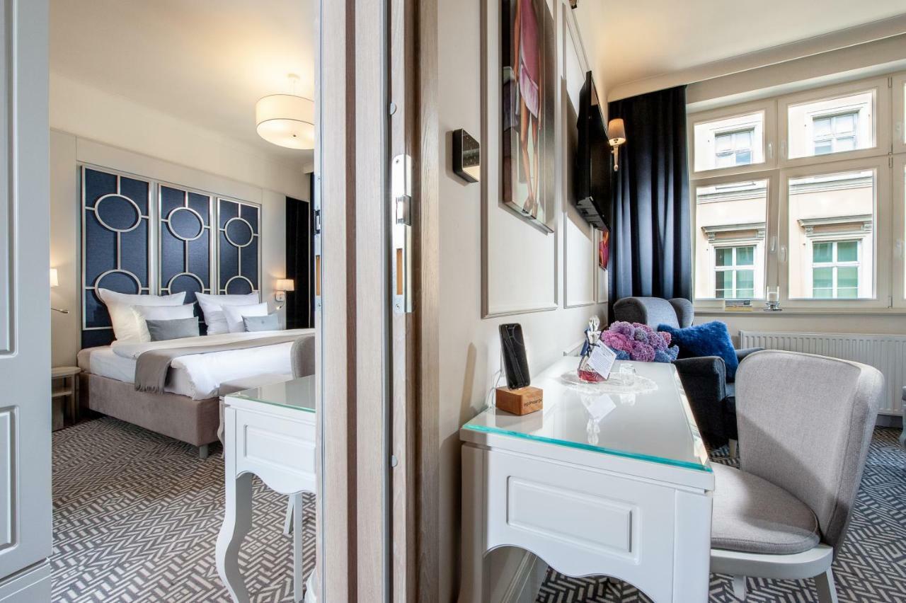 Amber Design Residence Krakow Bagian luar foto