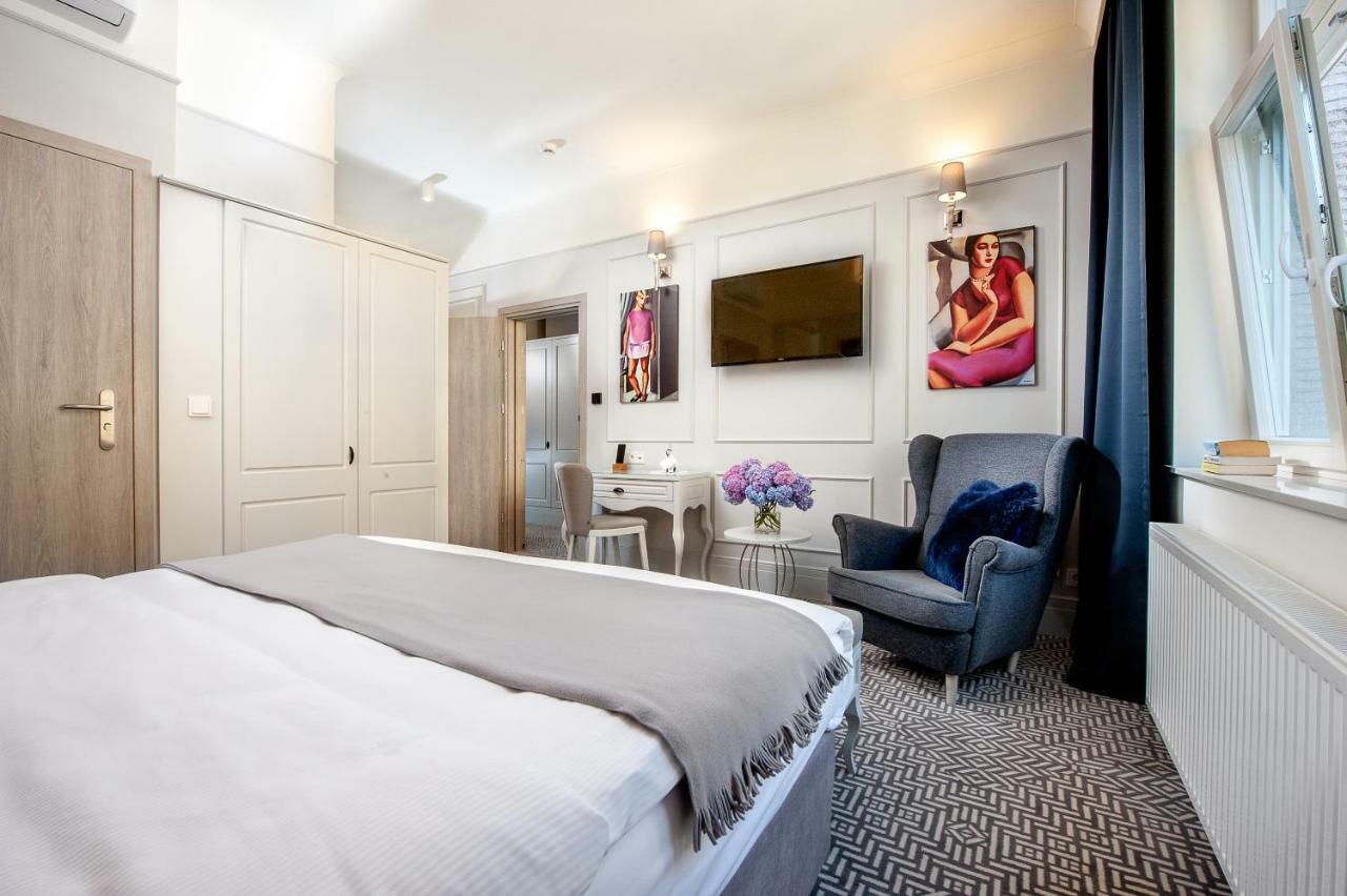 Amber Design Residence Krakow Bagian luar foto